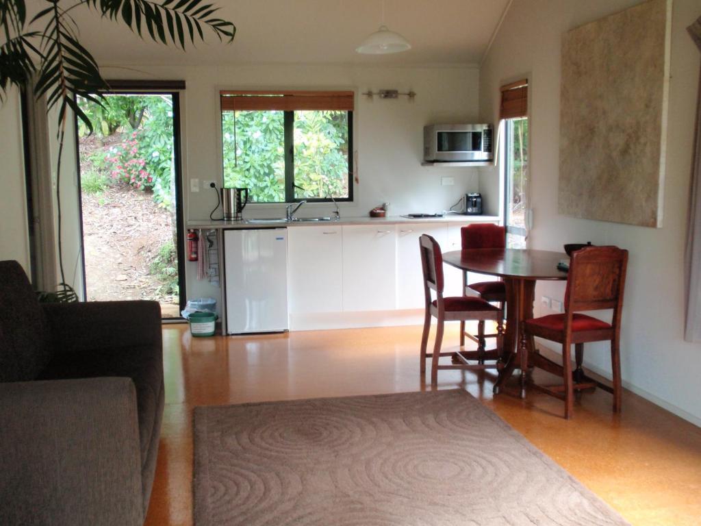 Wharepuke Subtropical Accommodation Kerikeri Szoba fotó